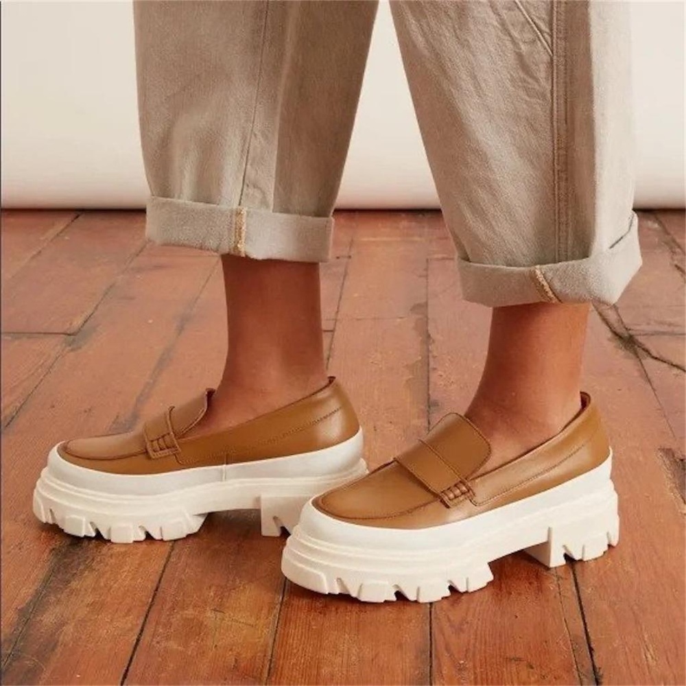 Ganni Calfskin Chunky Loafers in chipmunk, size 38